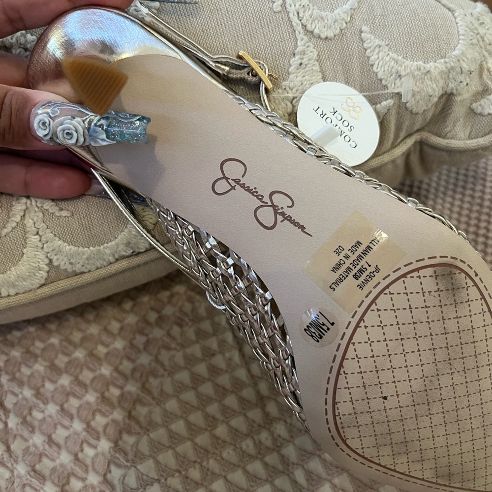 Jessica Simpson Metallic Silver Flats